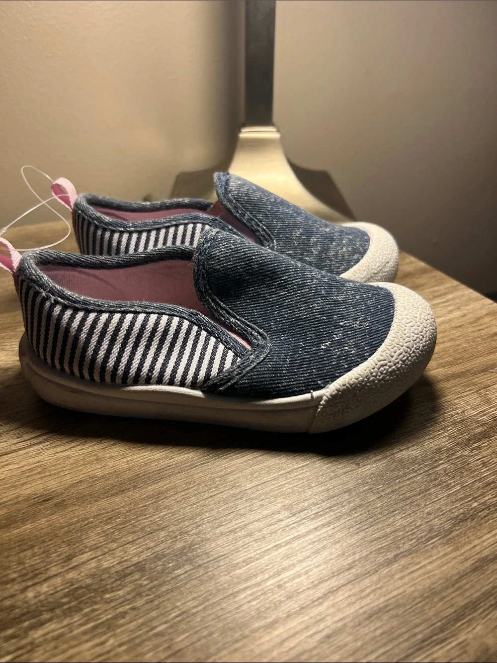 OshKosh B'gosh Denim Blue Slip-On Sneakers with Pink Lining stock (36)